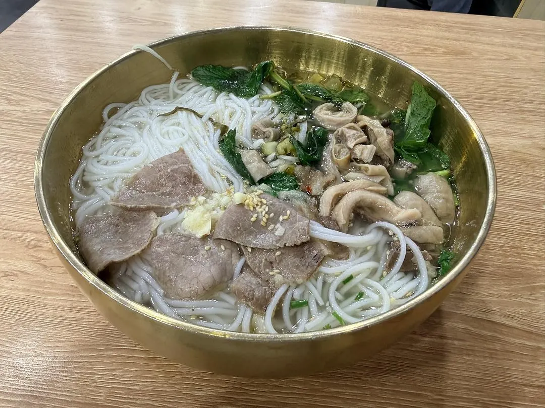 蒙自小黄牛自助米线(大理大学)